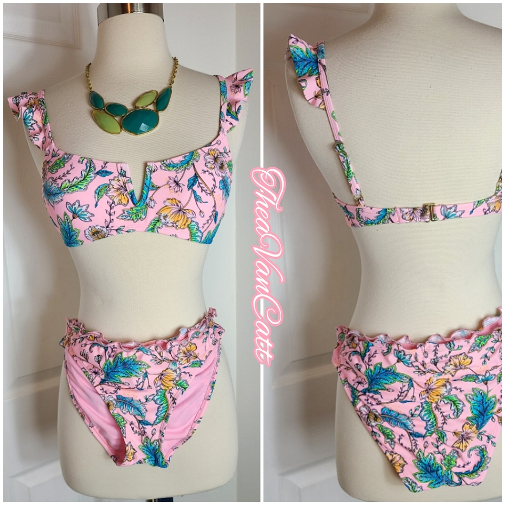 No boundaries pink floral vintage style ruffles ruched butt 2 pieces bikini set